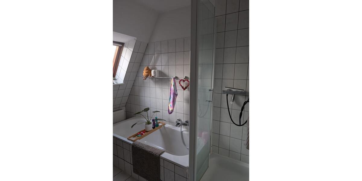Etagenwohnung Cuxhaven Groden - 4 Zimmer, 90 m&sup2;, 750&euro; | Angebot:25929342