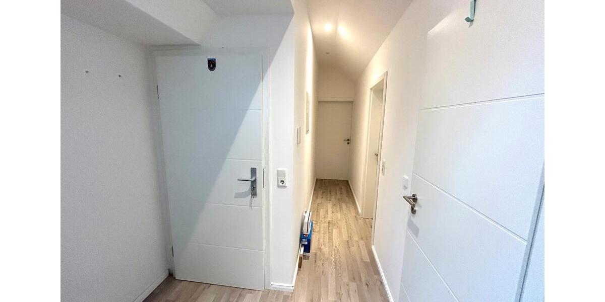 Dachgeschoßwohnung Geestland - 3 Zimmer, 88 m&sup2;, 690&euro; | Angebot:24551411