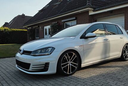 VW Golf 249.000 km 10.300 &euro; Brunsbüttel 25541