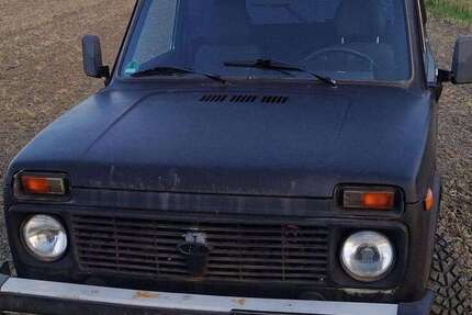Lada Niva 107.000 km 3.900 &euro; Kronprinzenkoog 25709