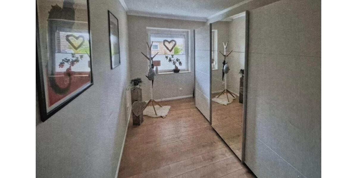 Etagenwohnung Brunsbüttel - 5 Zimmer, 101 m&sup2;, 1.050&euro; | Angebot:25831326