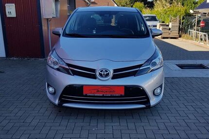 Toyota Verso 69.150 km 16.500 &euro; Brunsbüttel 25541