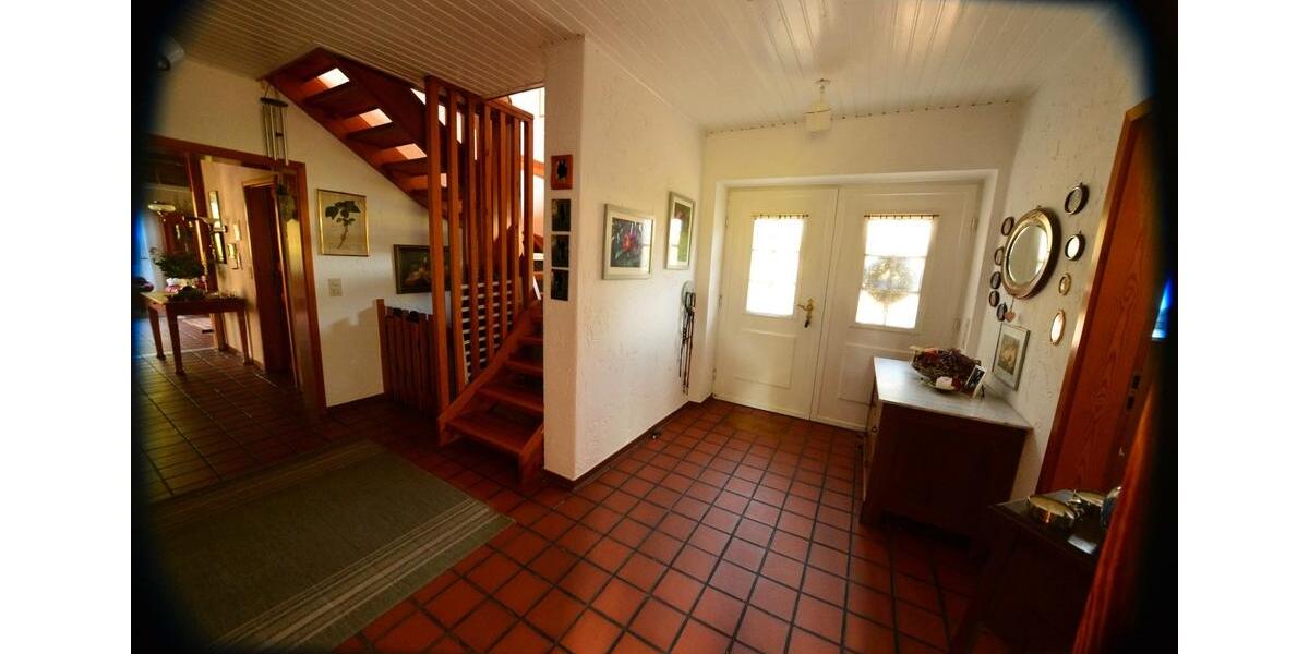 Einfamilienhaus Cadenberge - 7 Zimmer, 220 m&sup2;, 359.000&euro; | Angebot:26024319