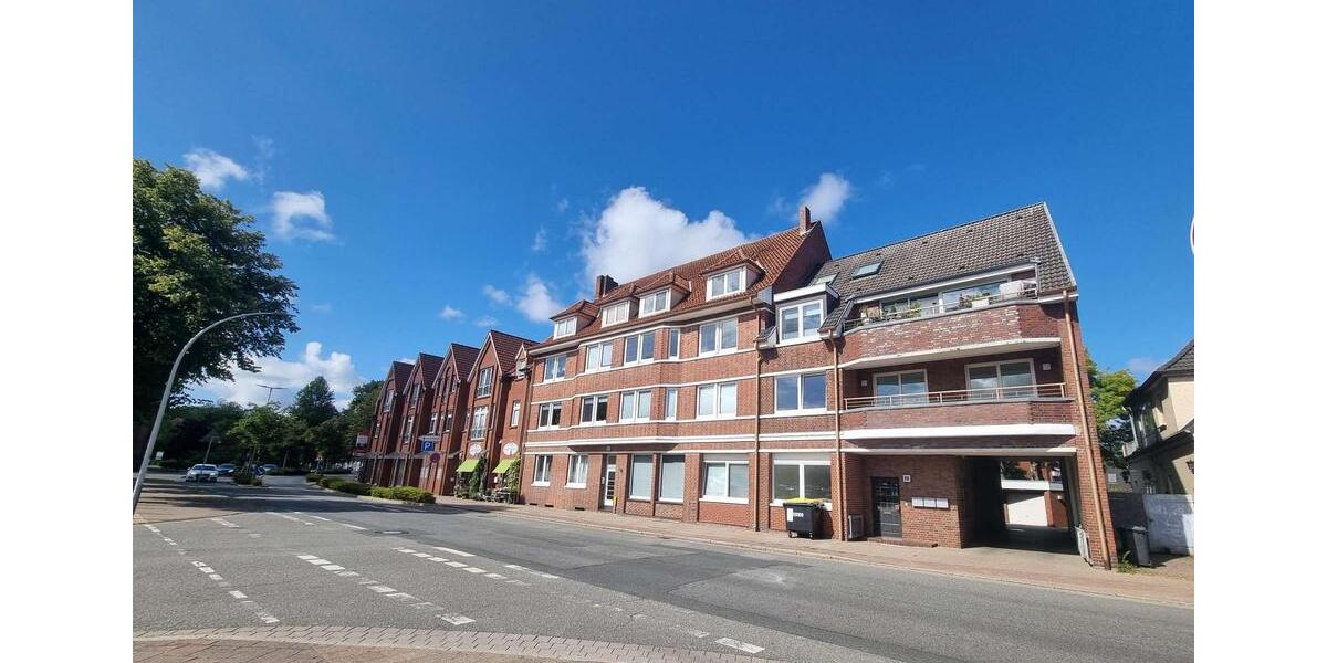 Dachgeschoßwohnung Cuxhaven - 2.5 Zimmer, 135 m&sup2;, 1.118&euro; | Angebot:26004700