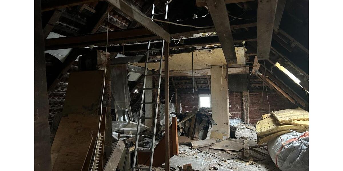 Einfamilienhaus Marne - 8 Zimmer, 200 m&sup2;, 79.000&euro; | Angebot:25407407