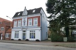 Historisches, gepflegtes Wohn- und Geschäftshaus über drei Etagen in 25709 Marne zu verkaufen. - Mehrfamilienhaus, Wohnhaus Marne | Angebot:14727432
