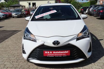 Toyota Yaris 33.690 km 11.000 &euro; Geestland 27607