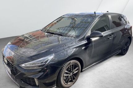 Hyundai i30 2.500 km 30.990 &euro; Cuxhaven 27472
