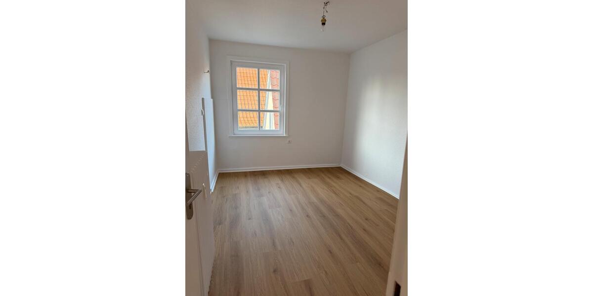 Dachgeschoßwohnung Geestland Bad Bederkesa - 4.5 Zimmer, 90 m&sup2;, 650&euro; | Angebot:25883988