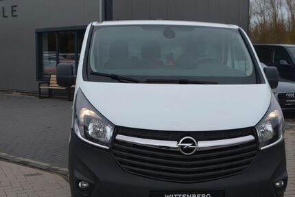 Opel Vivaro 94.812 km 15.900 &euro; Cuxhaven 27472