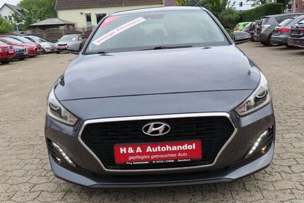 Hyundai i30 22.911 km 13.699 &euro; Geestland 27607