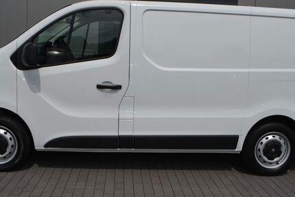 Opel Vivaro 78.107 km 15.999 &euro; Cuxhaven 27472