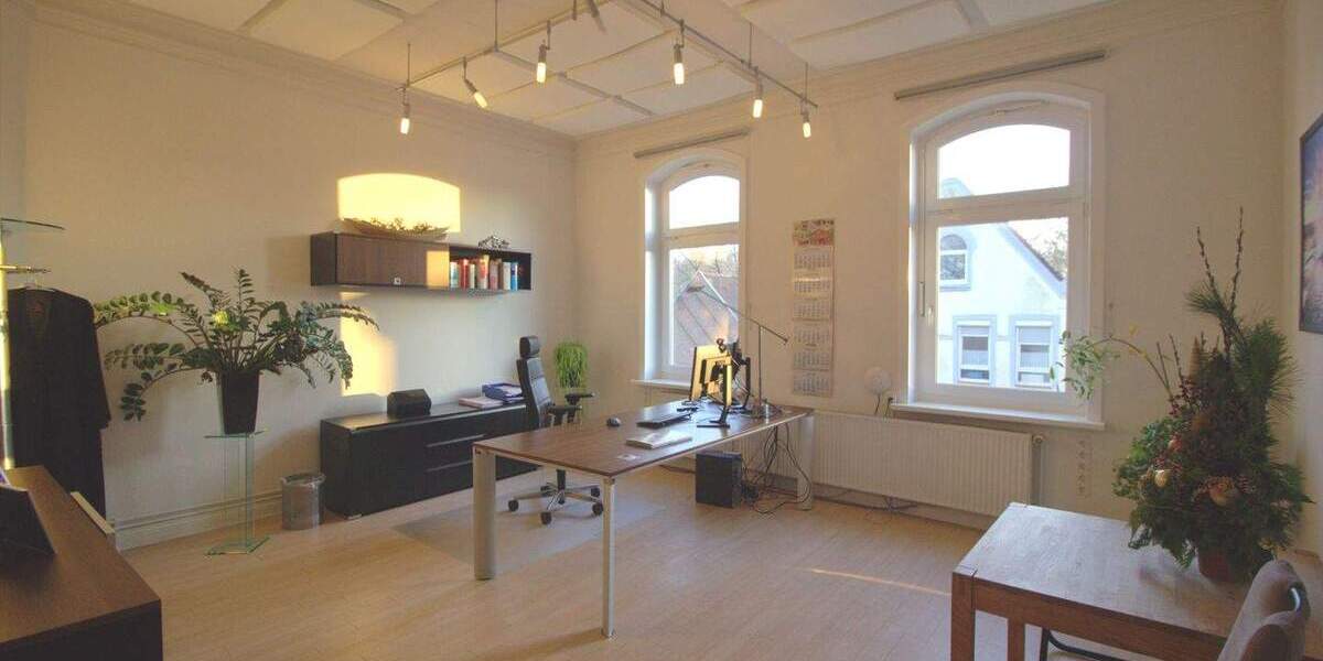 Einfamilienhaus Brunsbüttel - 9 Zimmer, 269 m&sup2;, 287.000&euro; | Angebot:25747319
