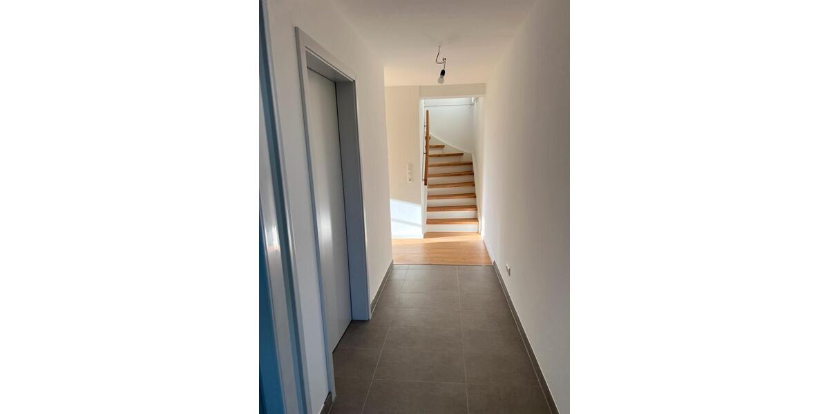 Etagenwohnung Marne - 2 Zimmer, 93 m&sup2;, 950&euro; | Angebot:24309661