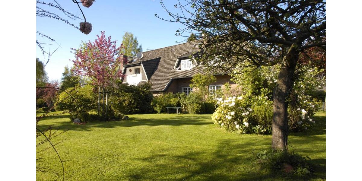 Einfamilienhaus Cadenberge - 7 Zimmer, 220 m&sup2;, 359.000&euro; | Angebot:26024319