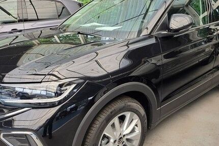 VW T-Cross 1.009 km 27.990 &euro; Otterndorf 21762