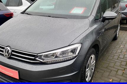 VW Touran 101.590 km 15.990 &euro; Cadenberge 21781