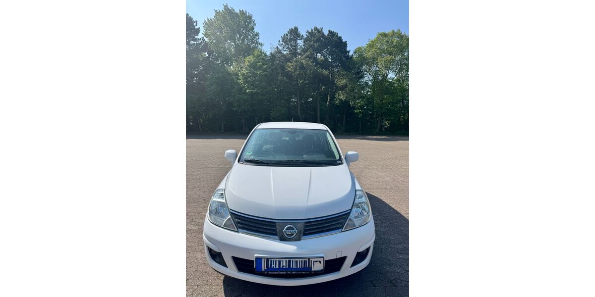Nissan Tiida 90.000 km 5.000 &euro; Cuxhaven 27472