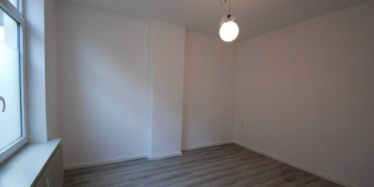 Etagenwohnung Brunsbüttel - 3 Zimmer, 84 m&sup2;, 135.000&euro; | Angebot:25707886