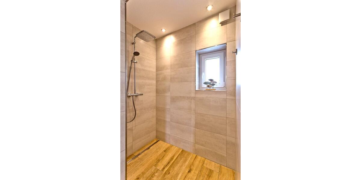 Mehrfamilienhaus, Wohnhaus Cuxhaven Duhnen - 9 Zimmer, 298 m&sup2;, 639.000&euro; | Angebot:25614367