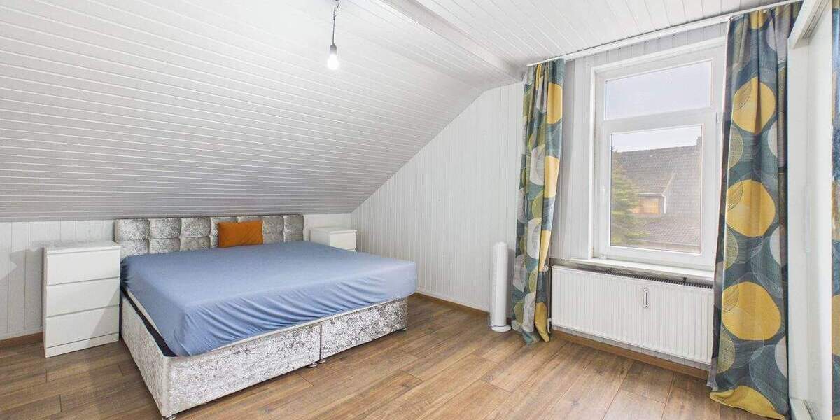 Einfamilienhaus Geestland Drangstedt - 8 Zimmer, 230 m&sup2;, 225.000&euro; | Angebot:25730350