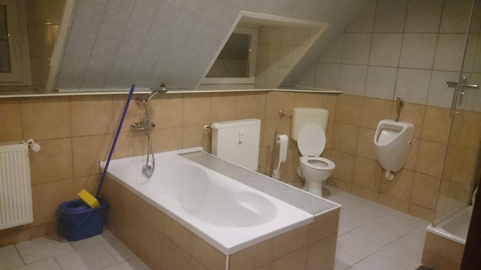 Dachgeschoßwohnung Cuxhaven - 3 Zimmer, 82 m&sup2;, 99.000&euro; | Angebot:27191199