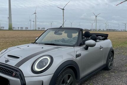 Mini Cooper S Cabrio 58.000 km 26.600 &euro; Friedrichskoog 25718