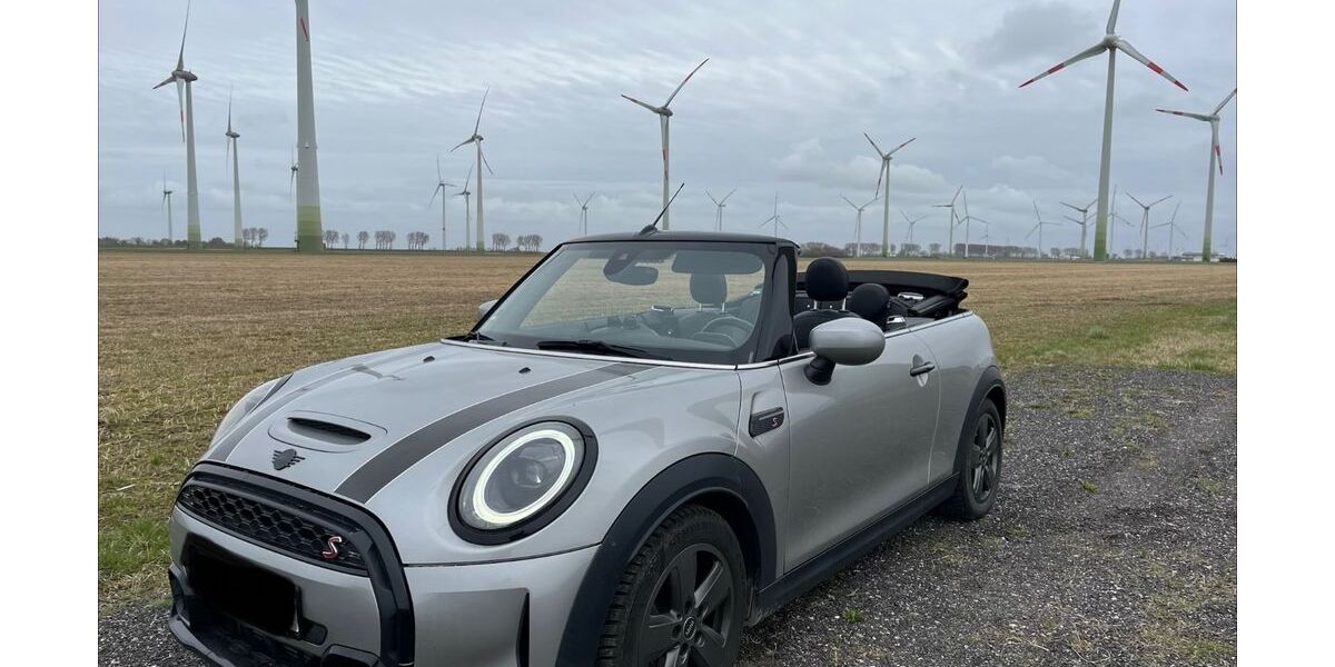 Mini Cooper S Cabrio 58.000 km 26.600 &euro; Friedrichskoog 25718