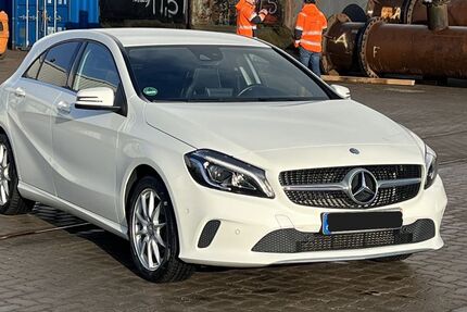 Mercedes-Benz A 180 132.000 km 13.400 &euro; Cuxhaven 27474