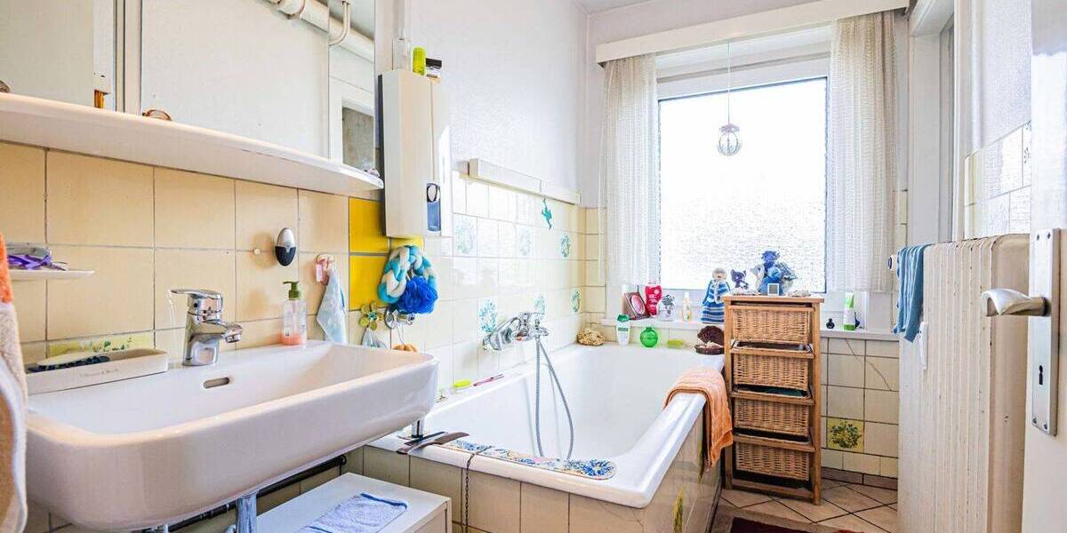 Mehrfamilienhaus, Wohnhaus Cuxhaven Döse - 7 Zimmer, 157 m&sup2;, 249.000&euro; | Angebot:25735438