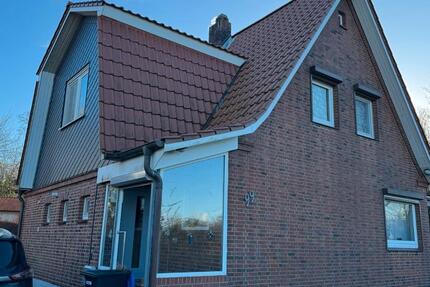 Haus Cadenberge - 6 Zimmer, 216 m&sup2;, 278.500&euro; | Angebot:26940186