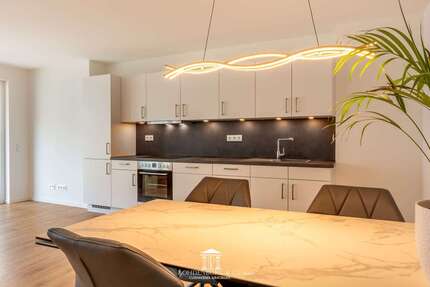 Wohnung Cuxhaven - 3 Zimmer, 85 m&sup2;, 1.110&euro; | Angebot:27394696
