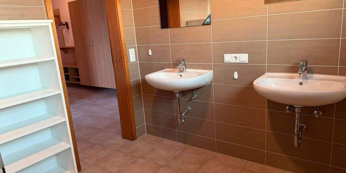 Mehrfamilienhaus, Wohnhaus Ihlienworth - 4 Zimmer, 131 m&sup2;, 239.000&euro; | Angebot:25675843