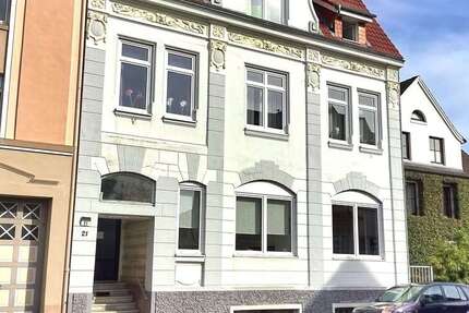 Haus Cuxhaven - 11 Zimmer, 327 m&sup2;, 472.000&euro; | Angebot:25201623