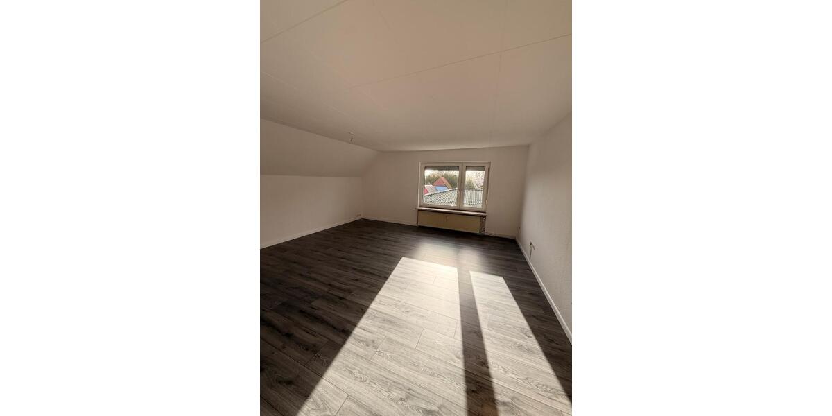 Dachgeschoßwohnung Wurster Nordseeküste - 2.5 Zimmer, 80 m&sup2;, 780&euro; | Angebot:25972260