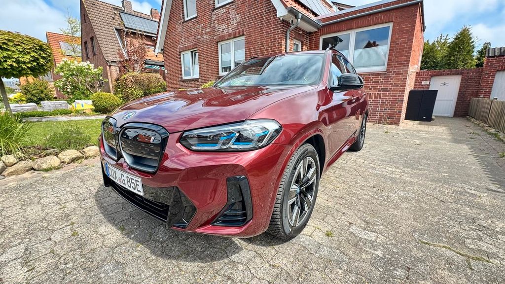 BMW iX3 24.500 km 46.500 &euro; Cuxhaven 27476