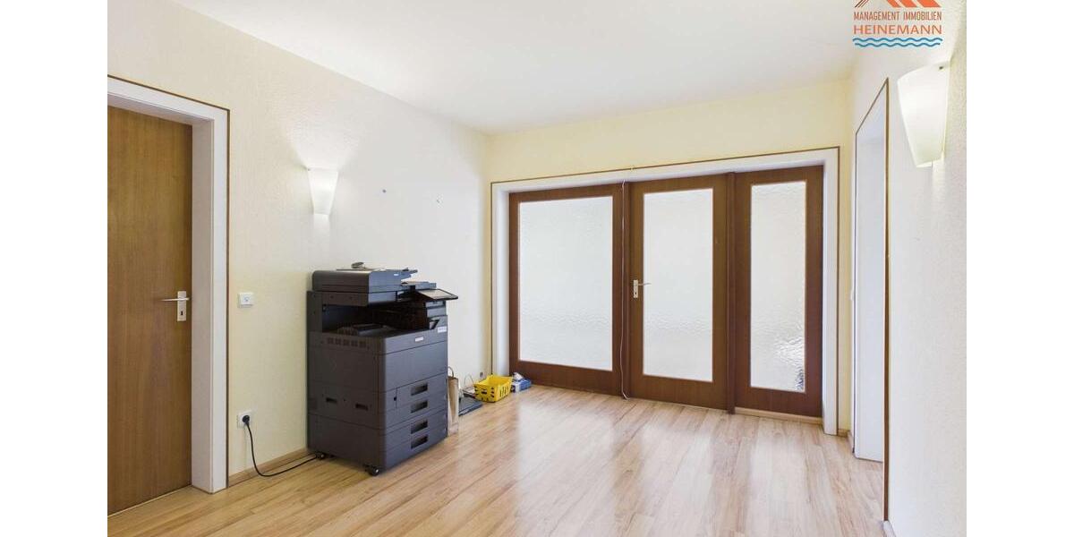 Etagenwohnung Cuxhaven - 3 Zimmer, 129 m&sup2;, 1.050&euro; | Angebot:26564690