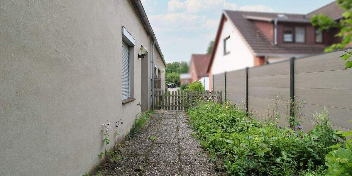 Einfamilienhaus Geestland Bad Bederkesa - 7 Zimmer, 180 m&sup2;, 155.000&euro; | Angebot:25749661