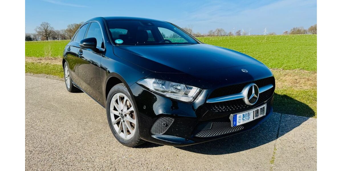 Mercedes-Benz A 250 52.010 km 22.880 &euro; Geestland 27607