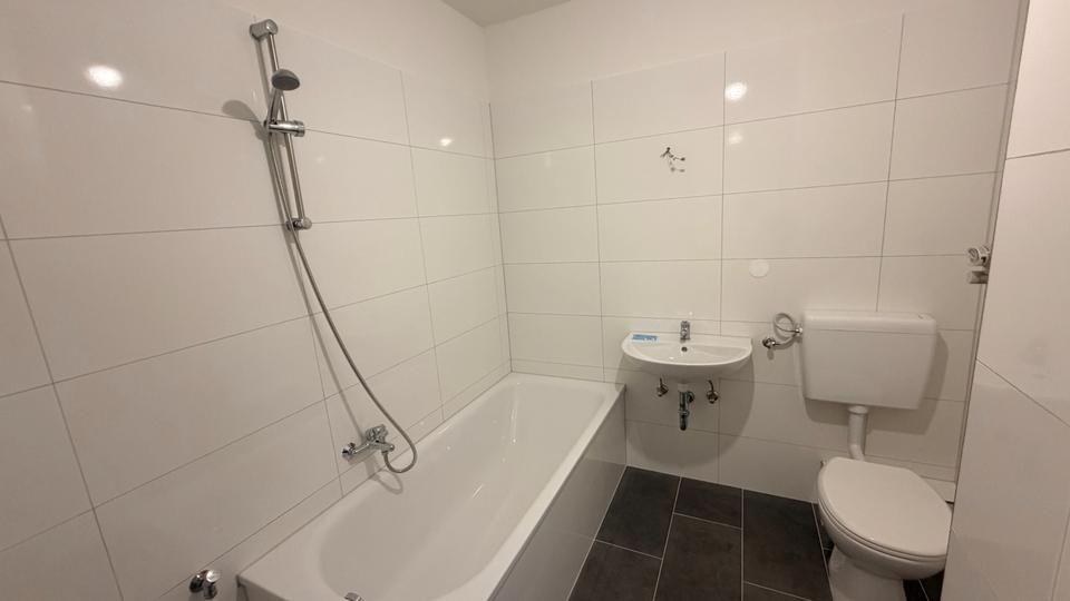Etagenwohnung Brunsbüttel - 3 Zimmer, 77 m&sup2;, 654&euro; | Angebot:26635392
