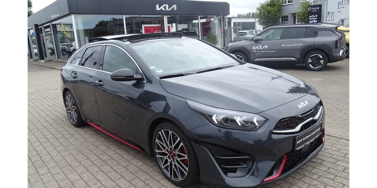 Kia pro ceed / ProCeed 18.572 km 29.780 &euro; Cuxhaven 27472