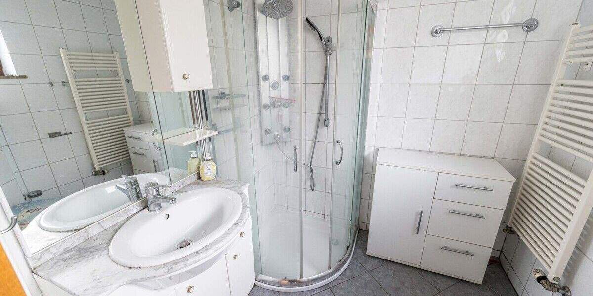 Einfamilienhaus Geestland Debstedt - 7 Zimmer, 121 m&sup2;, 195.000&euro; | Angebot:25676350