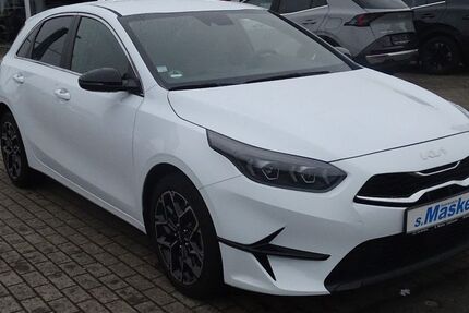 Kia ceed / Ceed 21.137 km 21.490 &euro; Cuxhaven 27472