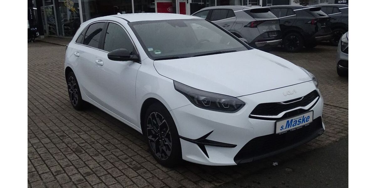 Kia ceed / Ceed 21.137 km 21.490 &euro; Cuxhaven 27472
