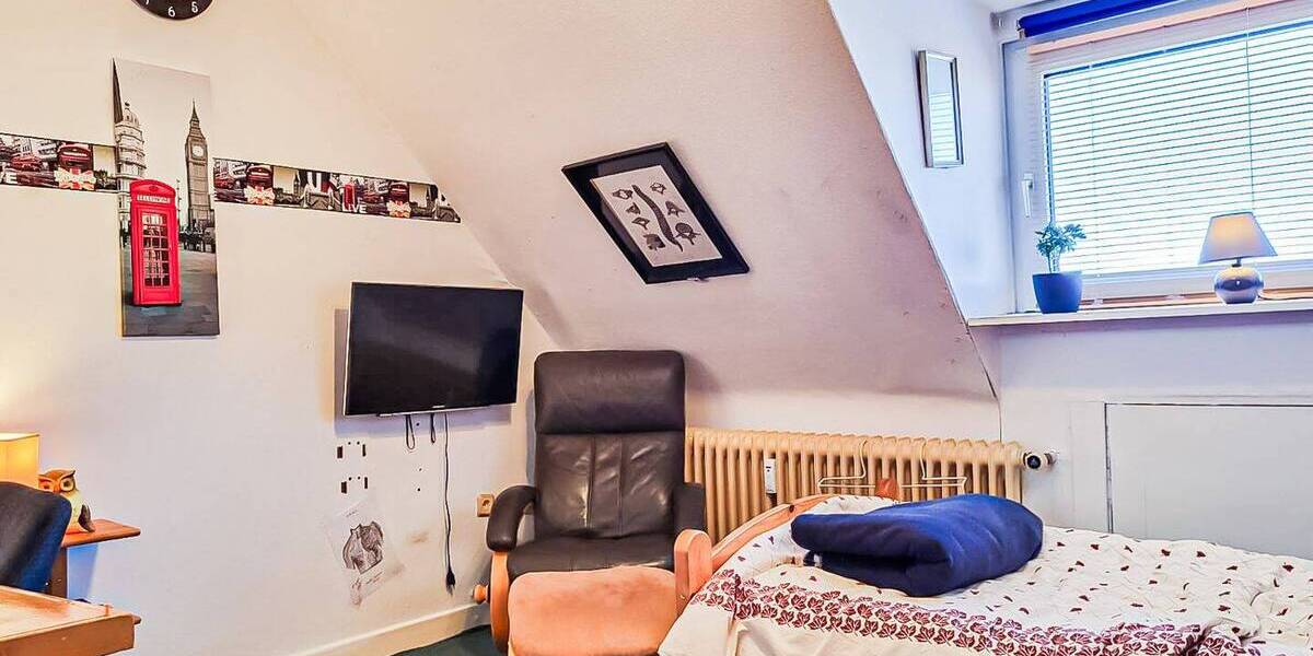 Mehrfamilienhaus, Wohnhaus Cuxhaven Döse - 7 Zimmer, 157 m&sup2;, 249.000&euro; | Angebot:25735438